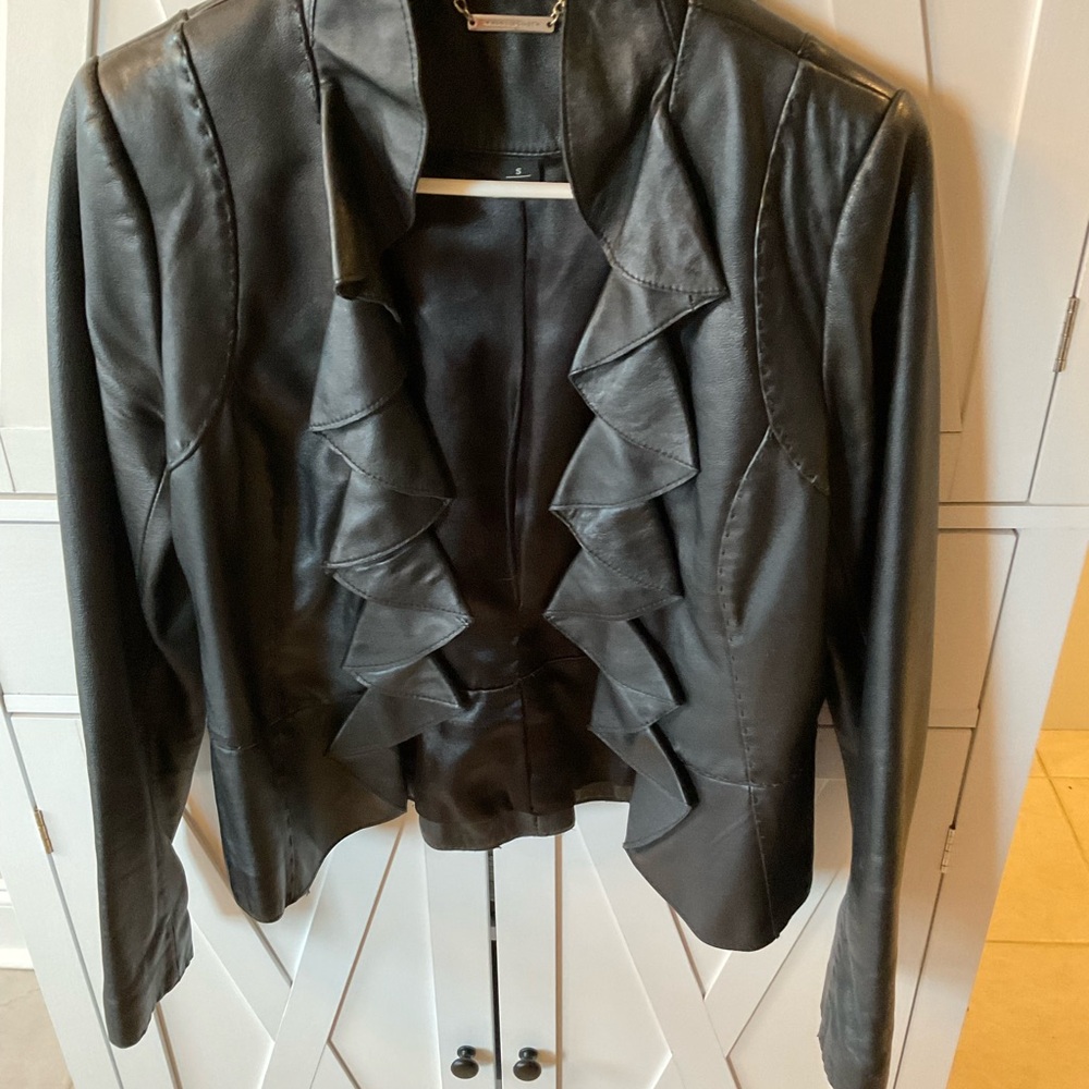 WHBM Black Ruffled Genuine Leather Jacket White House Black Market sz S EUC-VGC